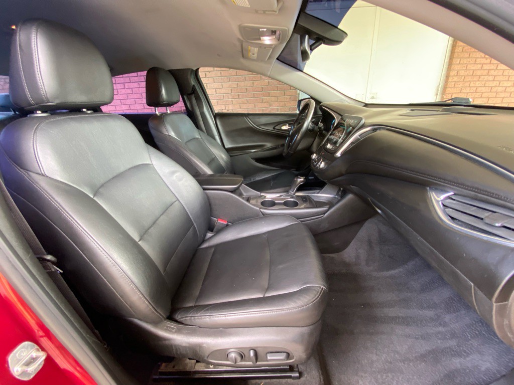 2018 Chevrolet Malibu Image 14