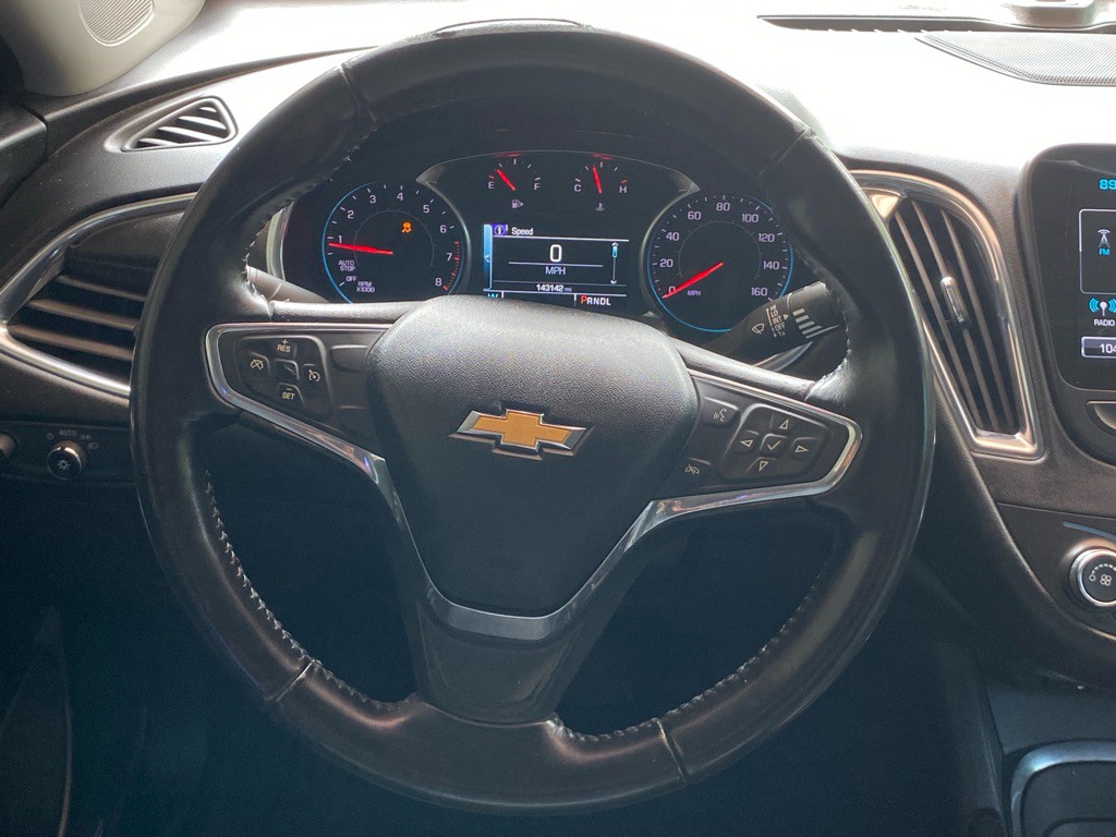 2018 Chevrolet Malibu Image 16