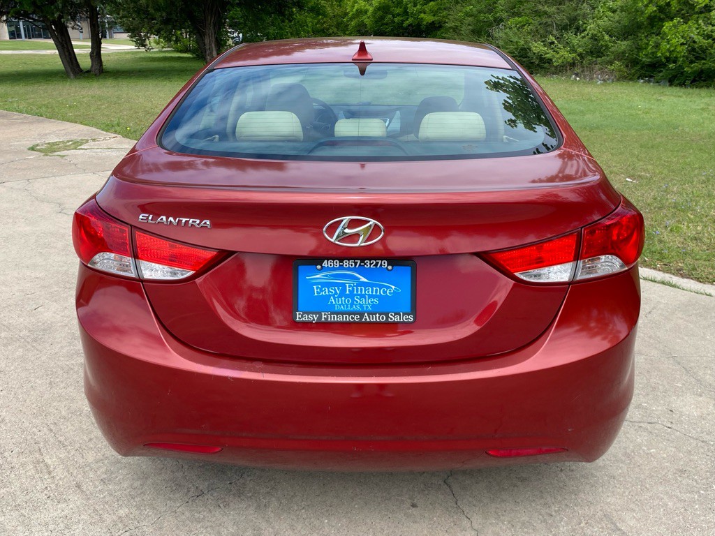 2012 Hyundai Elantra Image 5