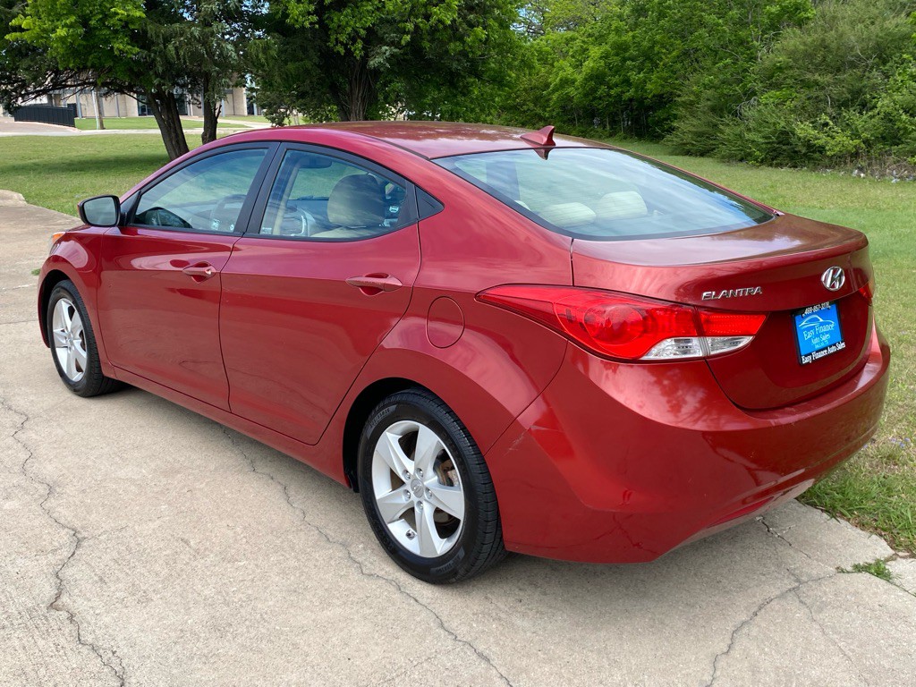 2012 Hyundai Elantra Image 6