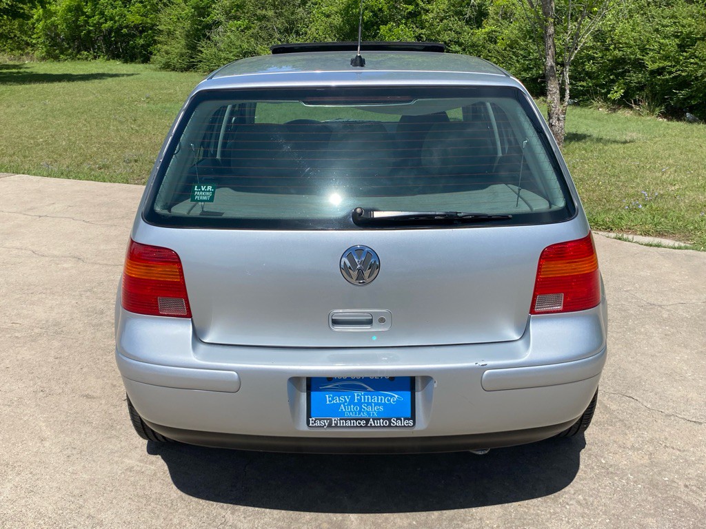 2004 Volkswagen Golf Image 5