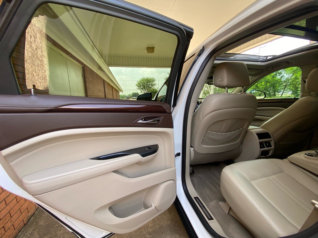 2015 Cadillac SRX Image 10
