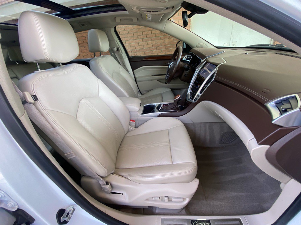 2015 Cadillac SRX Image 14