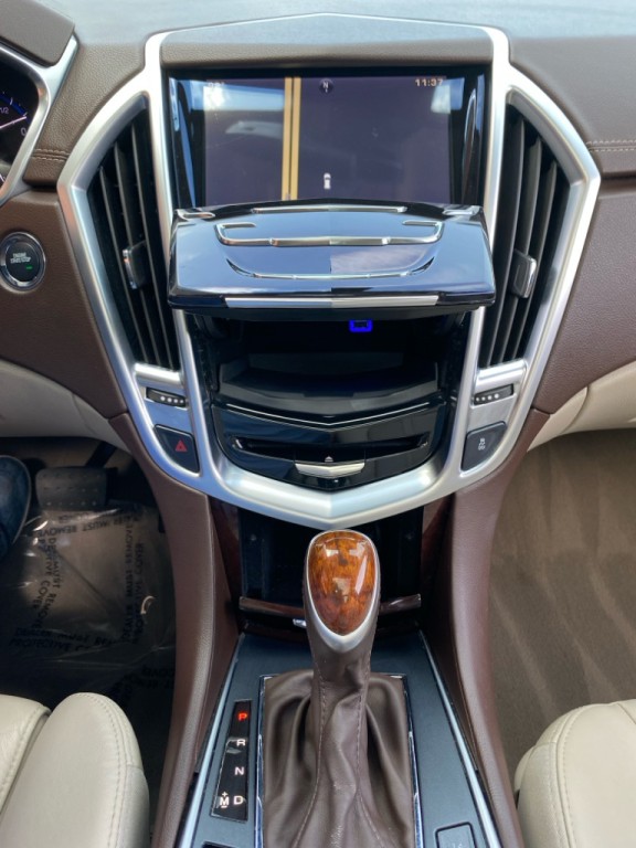 2015 Cadillac SRX Image 18