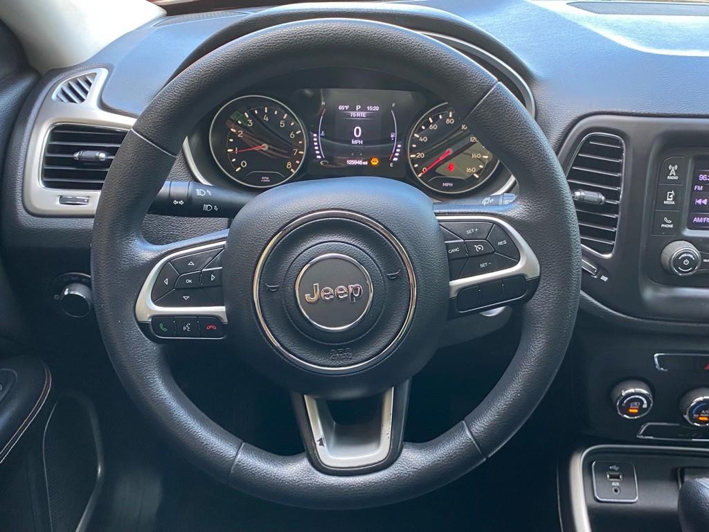 2018 Jeep Compass Image 16