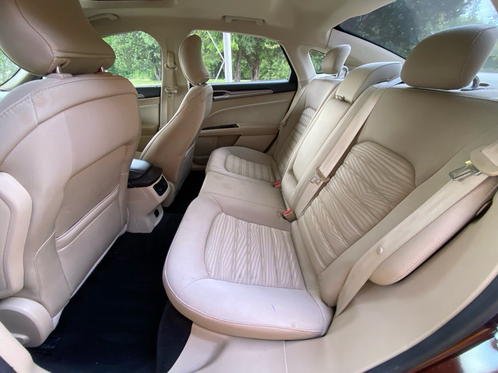 2016 Ford Fusion Image 11