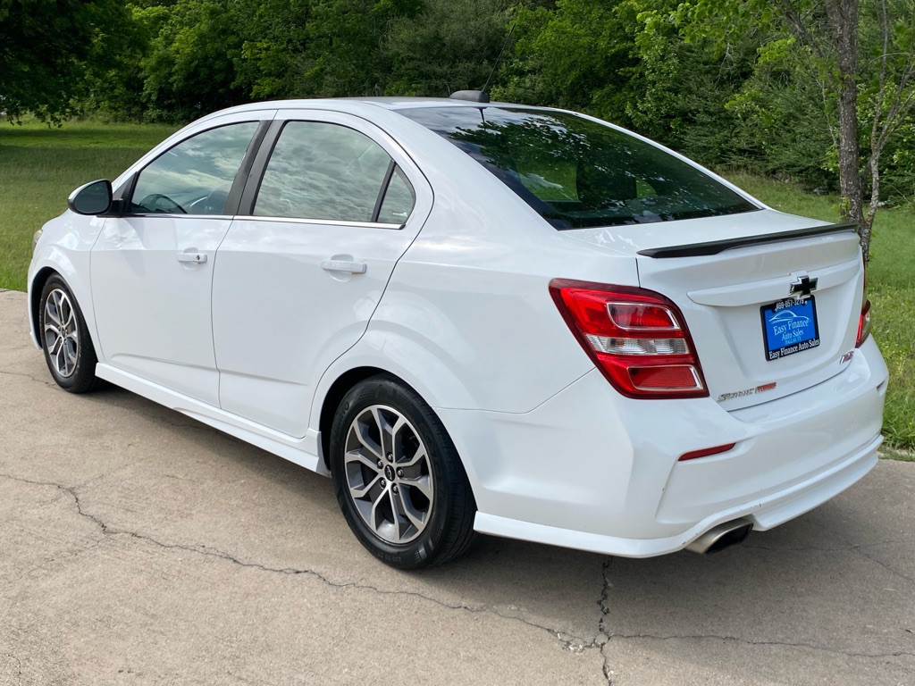 2018 Chevrolet Sonic Image 4