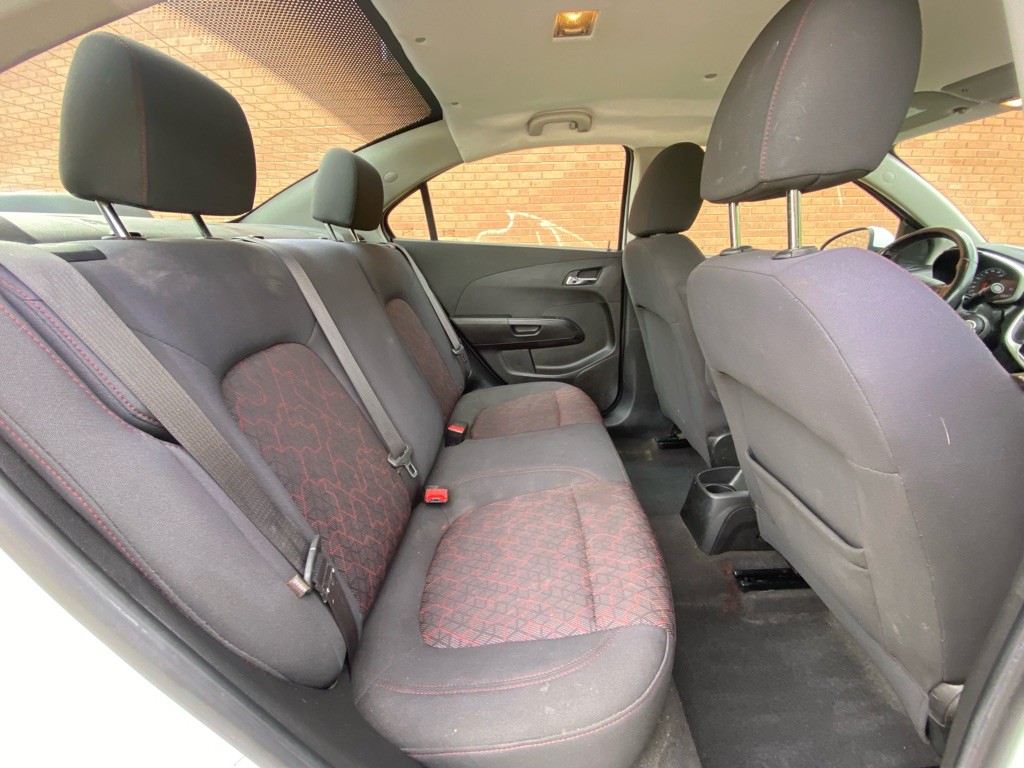 2018 Chevrolet Sonic Image 11