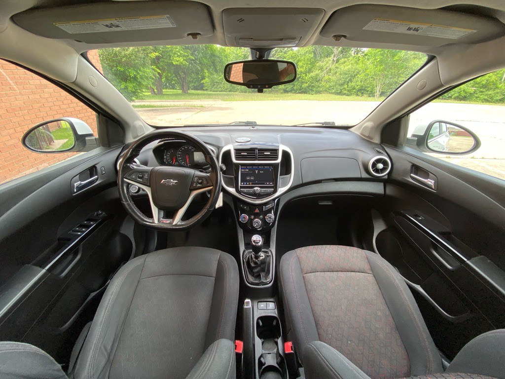 2018 Chevrolet Sonic Image 13