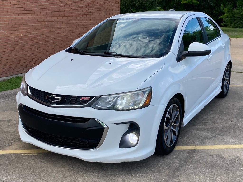 2018 Chevrolet Sonic Image 18