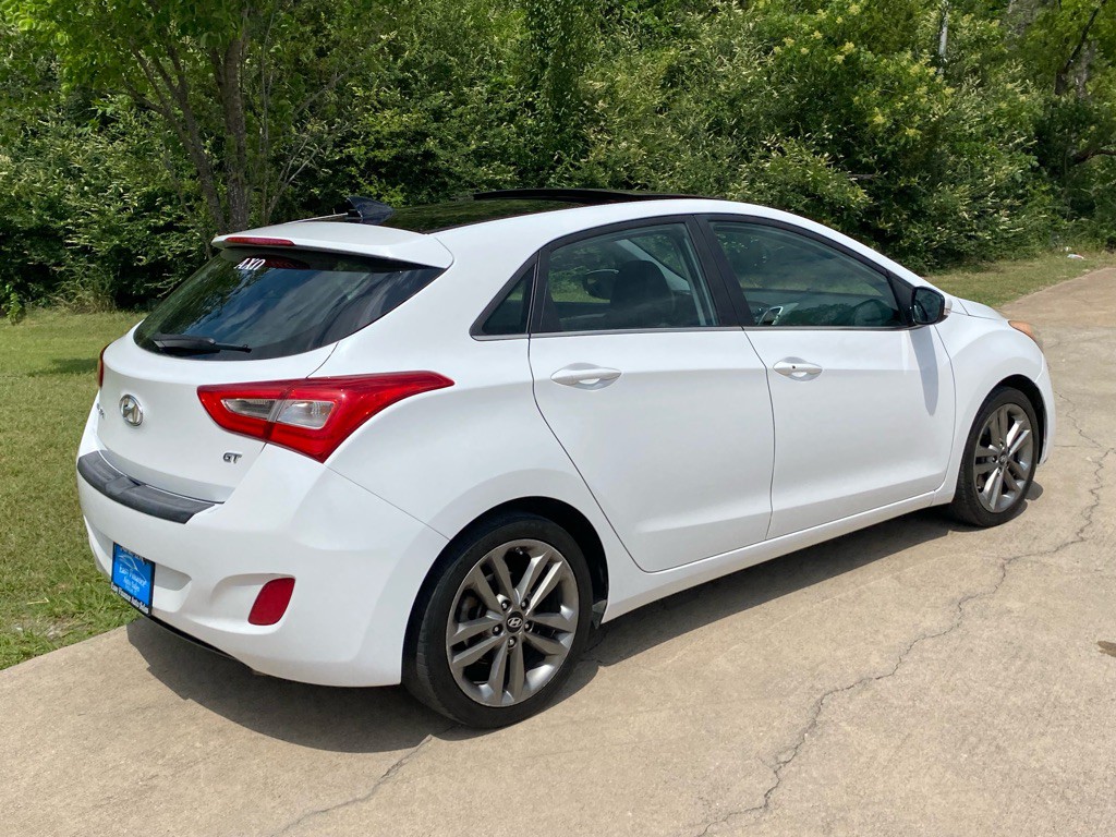 2016 Hyundai Elantra Image 4