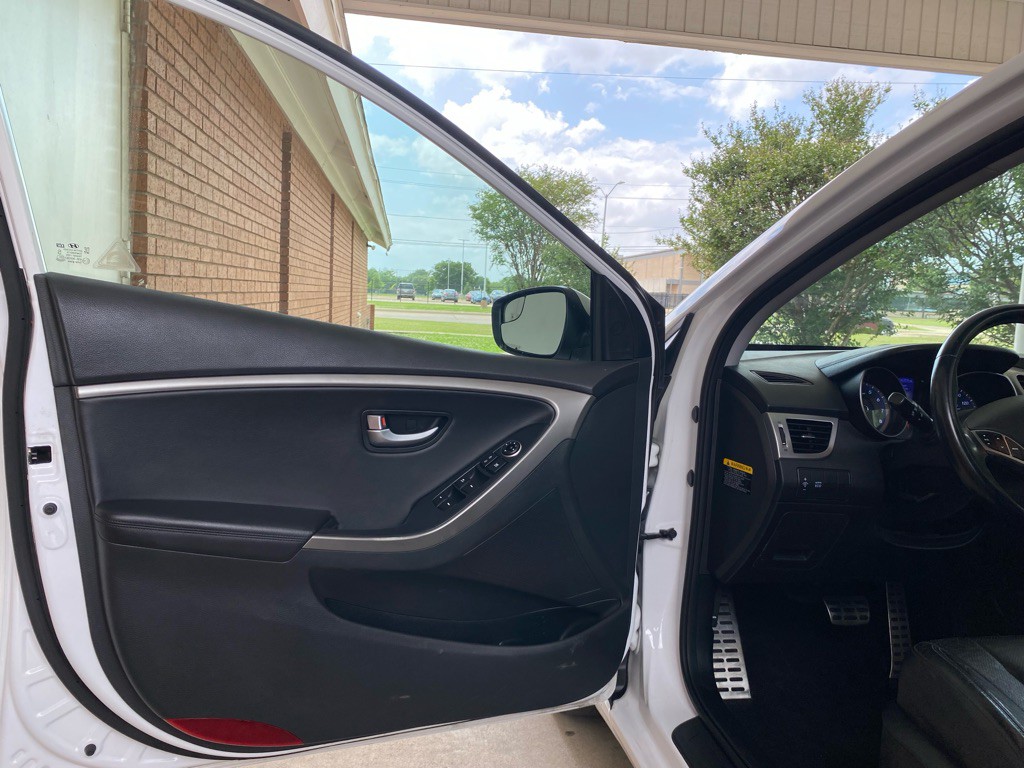 2016 Hyundai Elantra Image 7