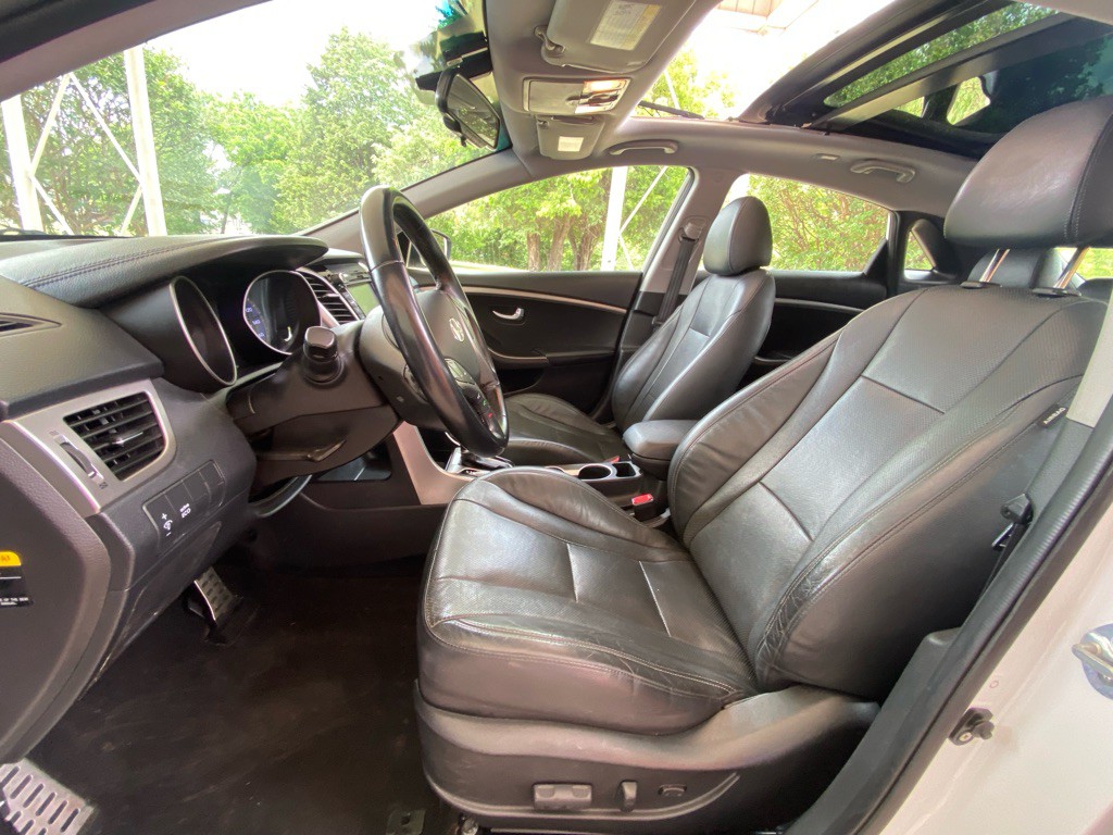 2016 Hyundai Elantra Image 8