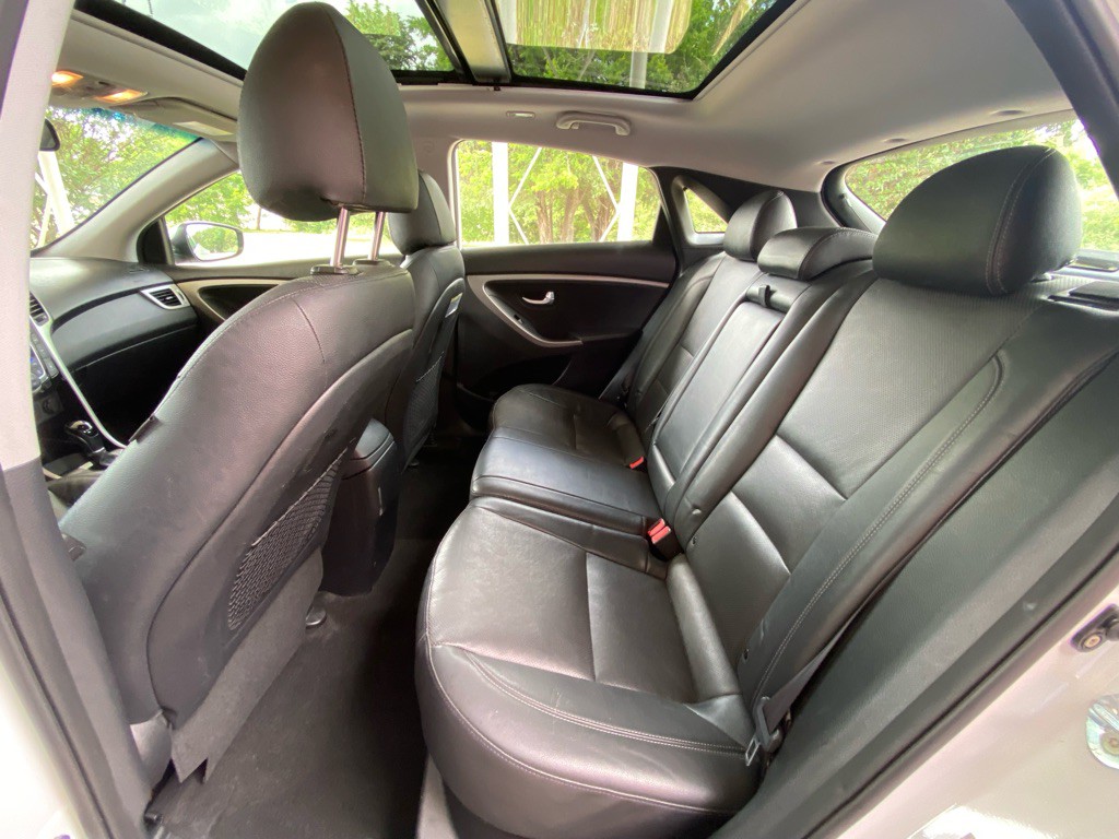 2016 Hyundai Elantra Image 10