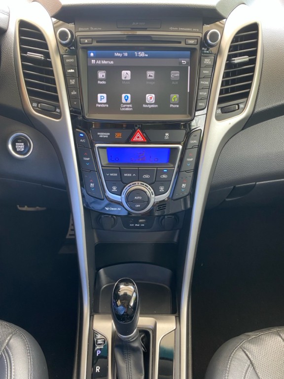 2016 Hyundai Elantra Image 17