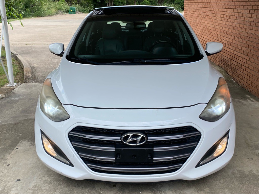 2016 Hyundai Elantra Image 18