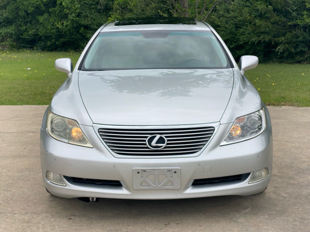2007 Lexus LS Image 2