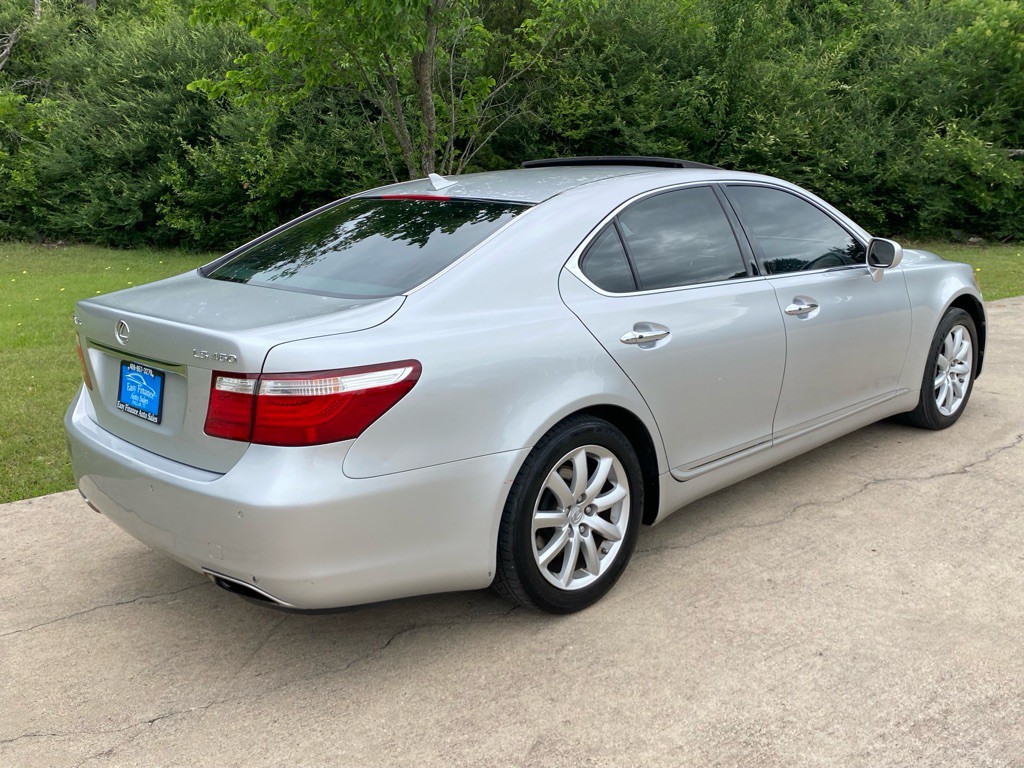 2007 Lexus LS Image 4