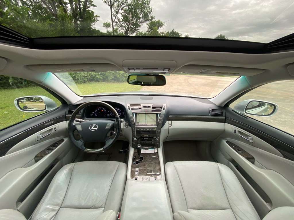 2007 Lexus LS Image 14