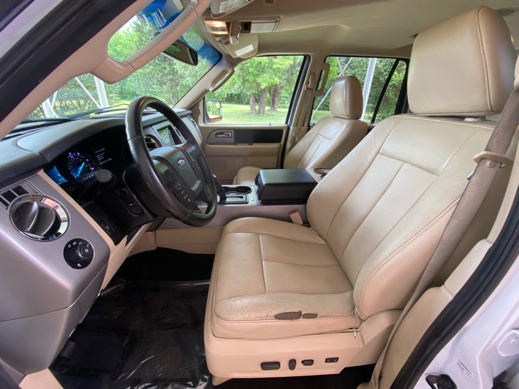 2017 Ford Expedition Image 9