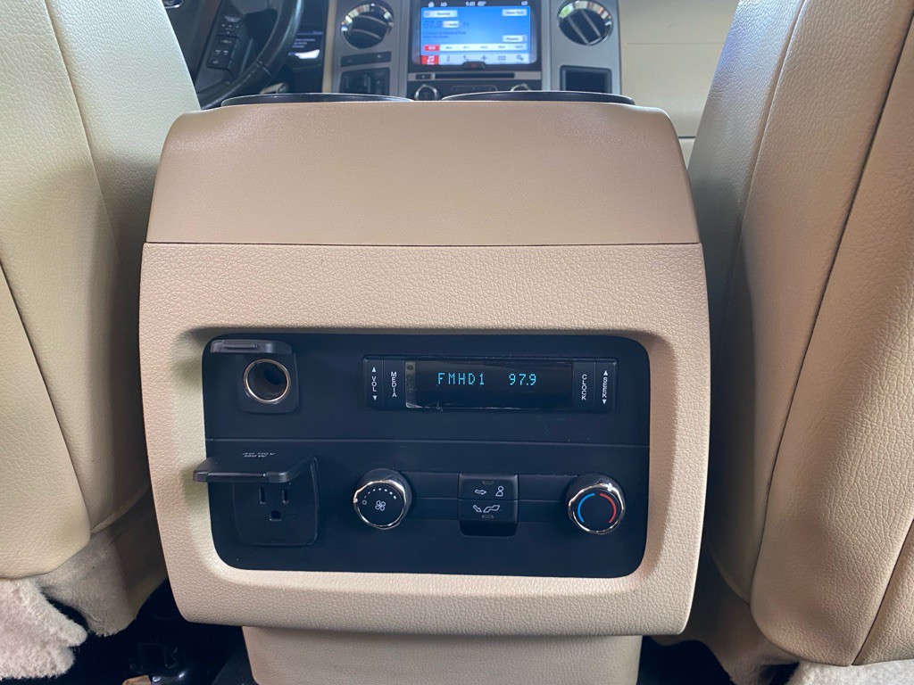 2017 Ford Expedition Image 16
