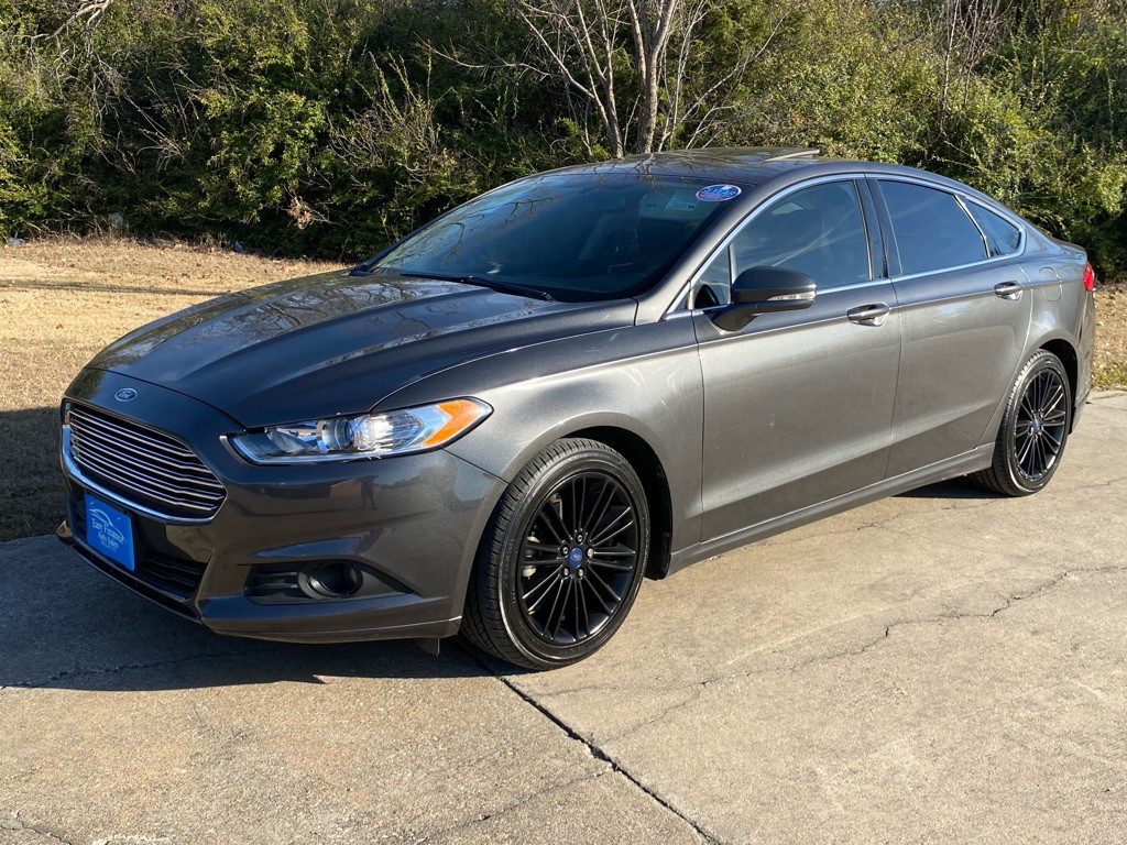 2016 Ford Fusion Image 3