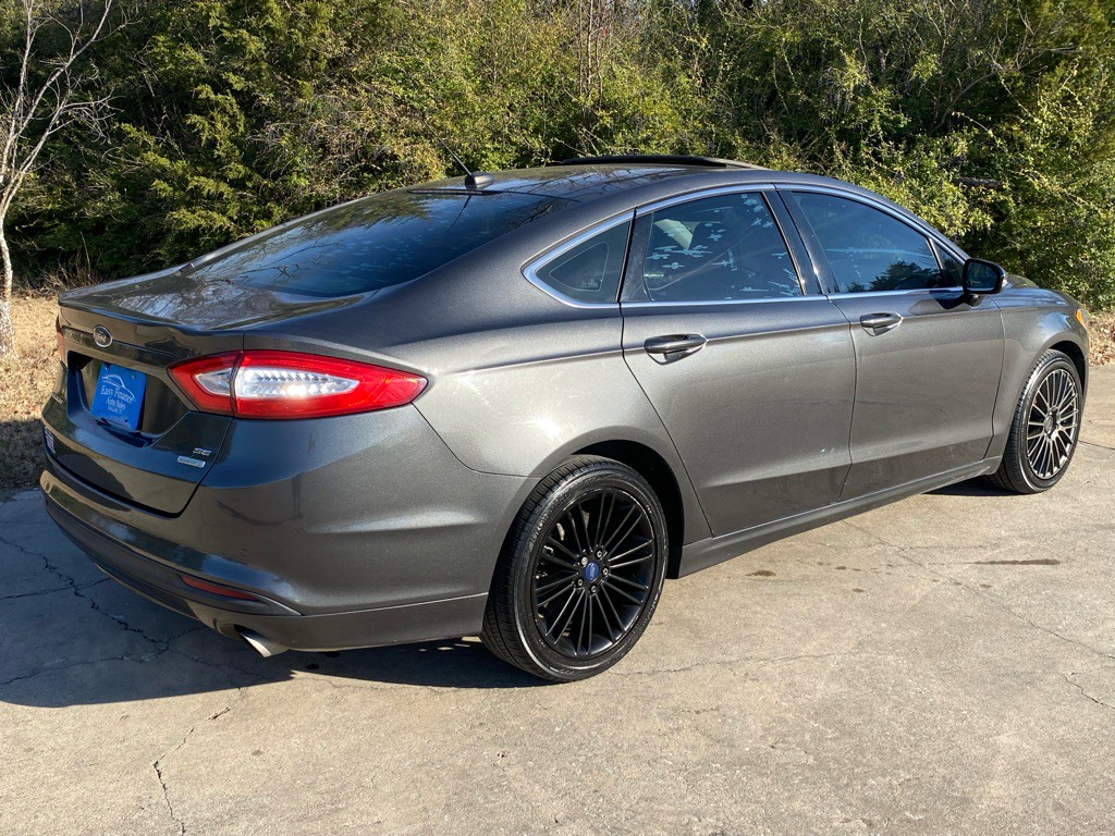 2016 Ford Fusion Image 4