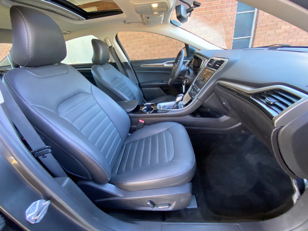 2016 Ford Fusion Image 13