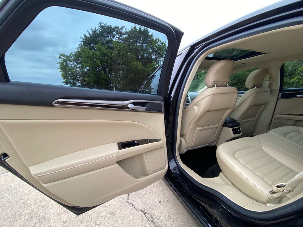 2014 Ford Fusion Image 9