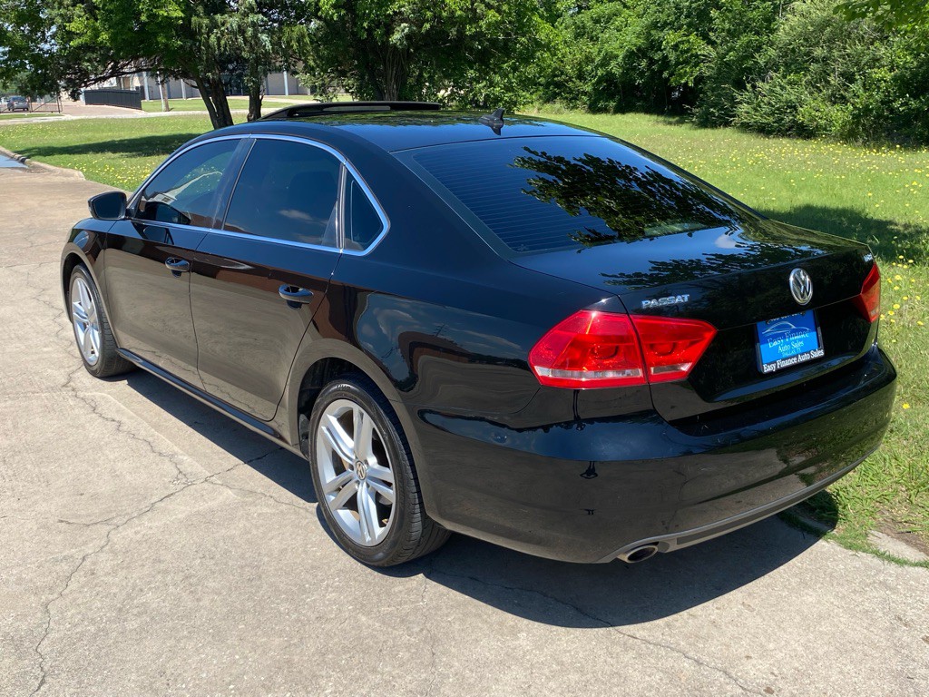 2015 Volkswagen Passat Image 4
