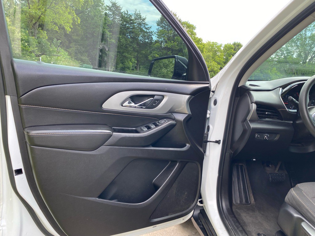 2020 Chevrolet Traverse Image 8