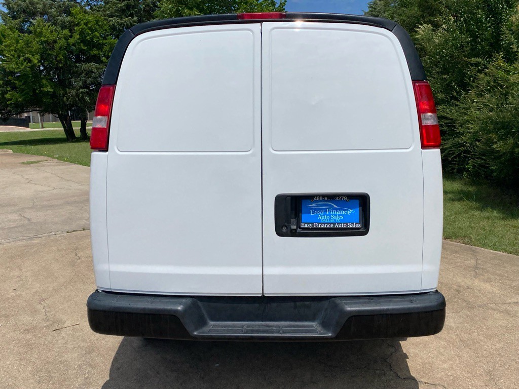 2020 Chevrolet Express Image 5