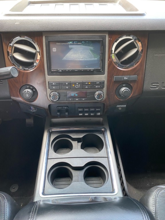 2012 Ford F-250 Image 18