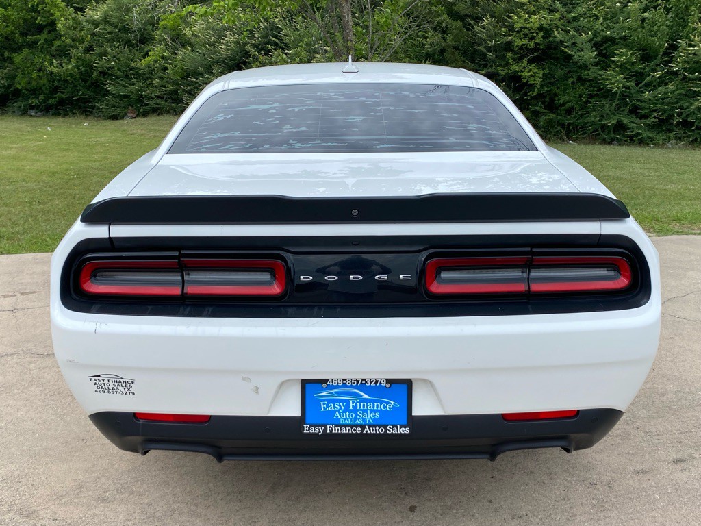 2015 Dodge Challenger Image 5