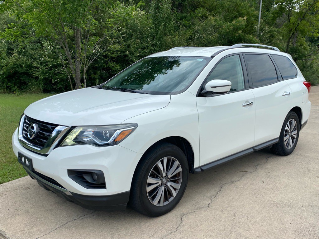 2017 Nissan Pathfinder Image 3