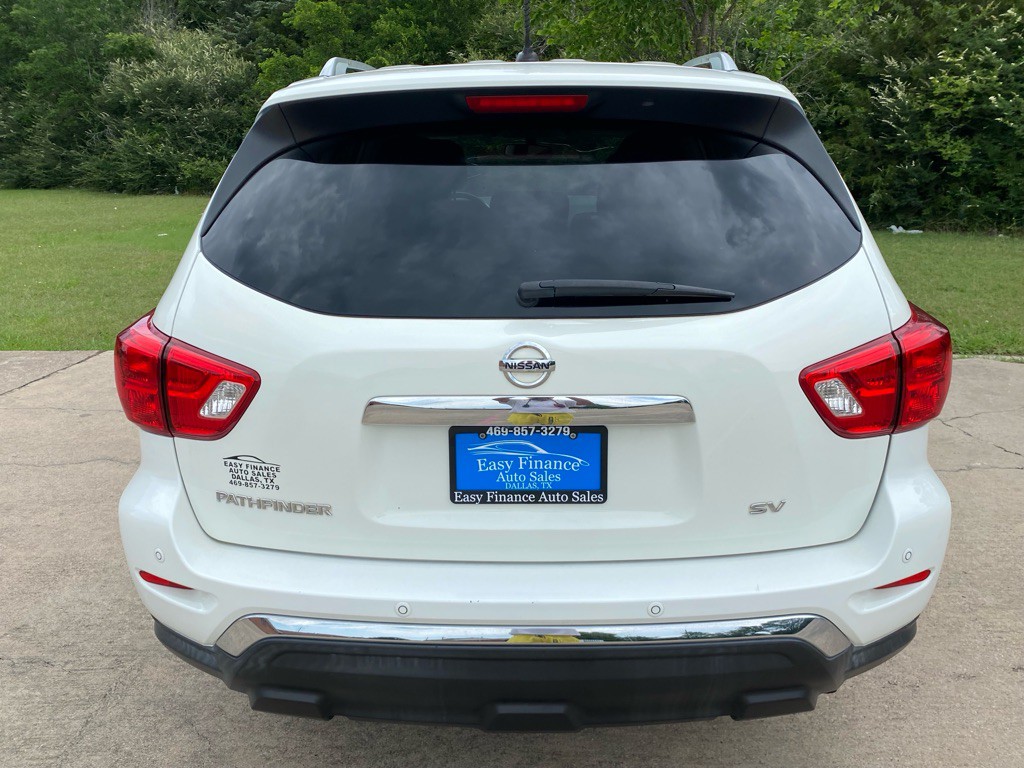 2017 Nissan Pathfinder Image 5
