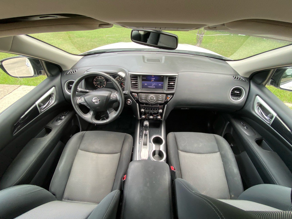 2017 Nissan Pathfinder Image 18