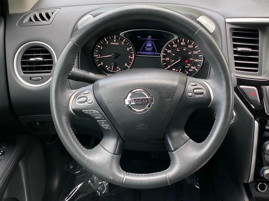 2017 Nissan Pathfinder Image 19