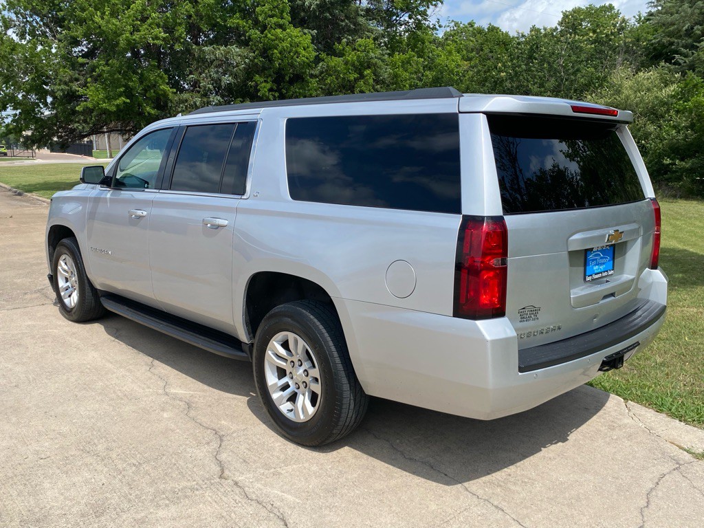 2018 Chevrolet Suburban Image 6