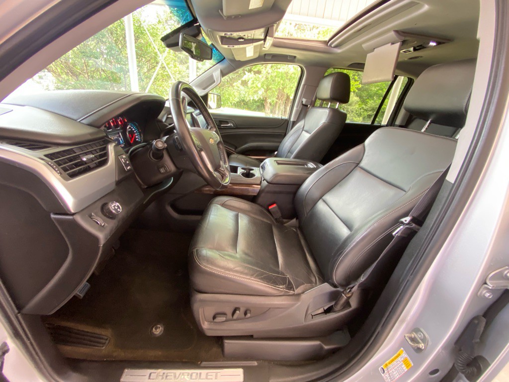 2018 Chevrolet Suburban Image 9