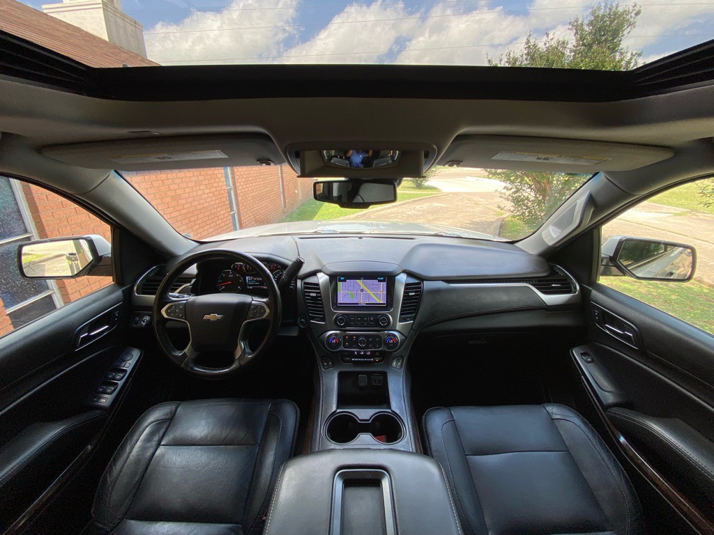 2018 Chevrolet Suburban Image 18
