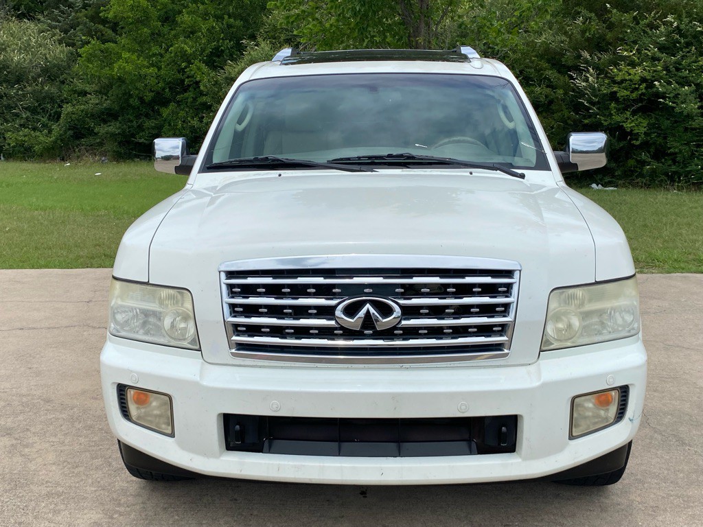 2008 INFINITI QX56 Image 2