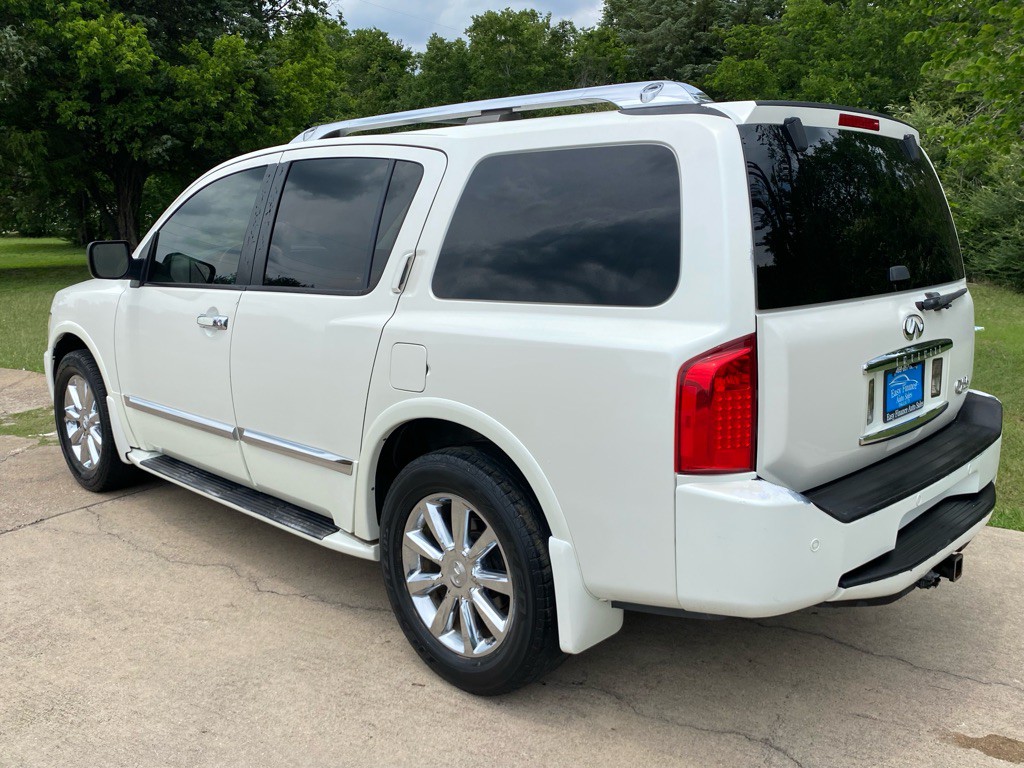 2008 INFINITI QX56 Image 6