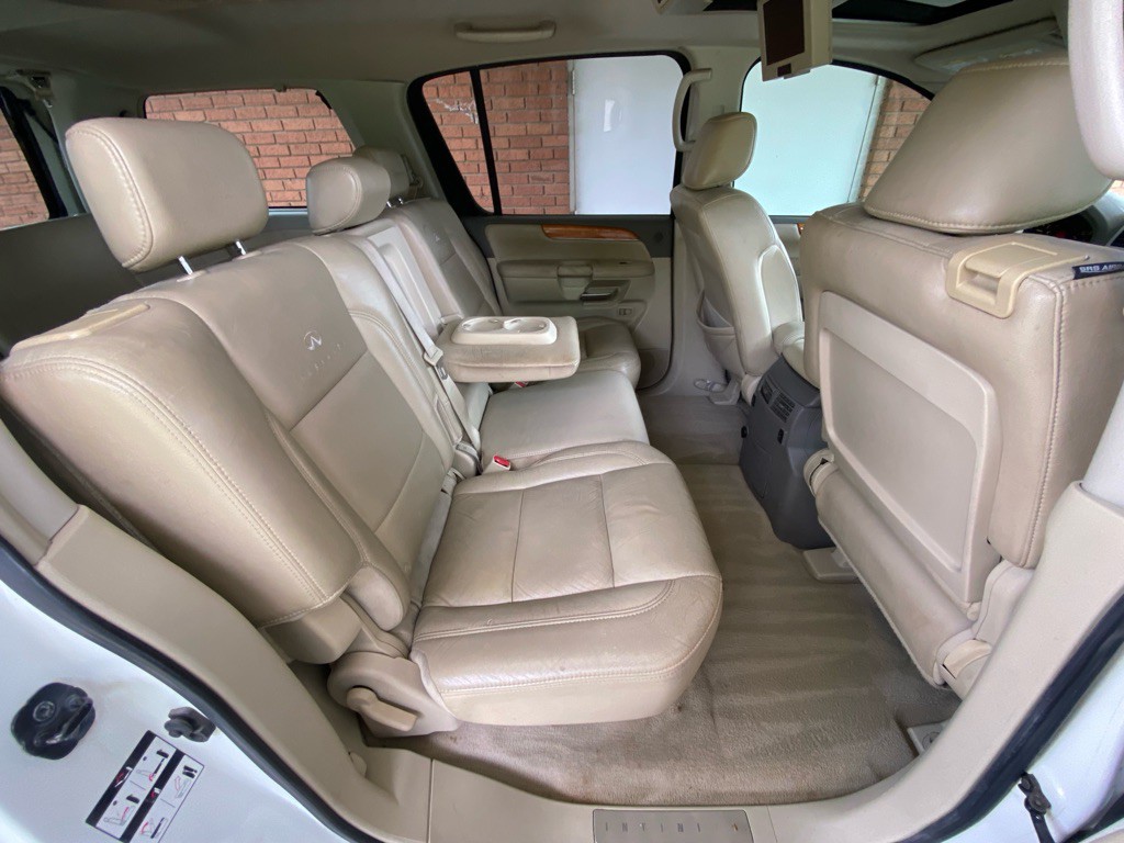 2008 INFINITI QX56 Image 15