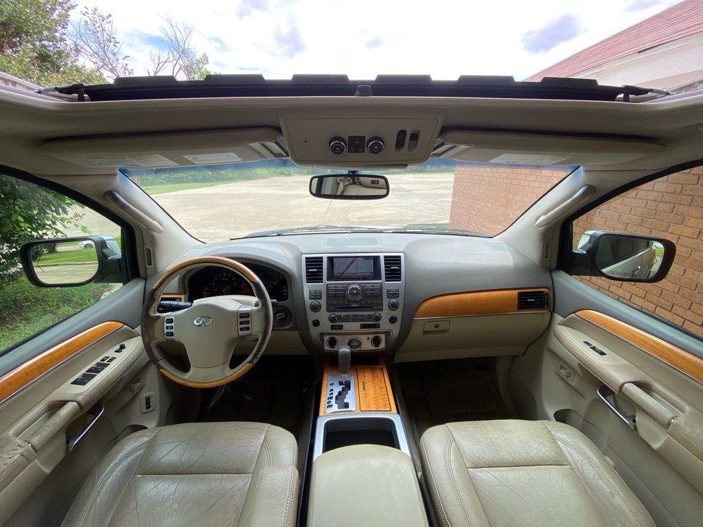 2008 INFINITI QX56 Image 18