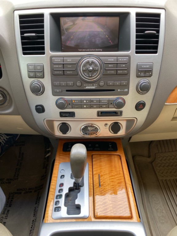 2008 INFINITI QX56 Image 21