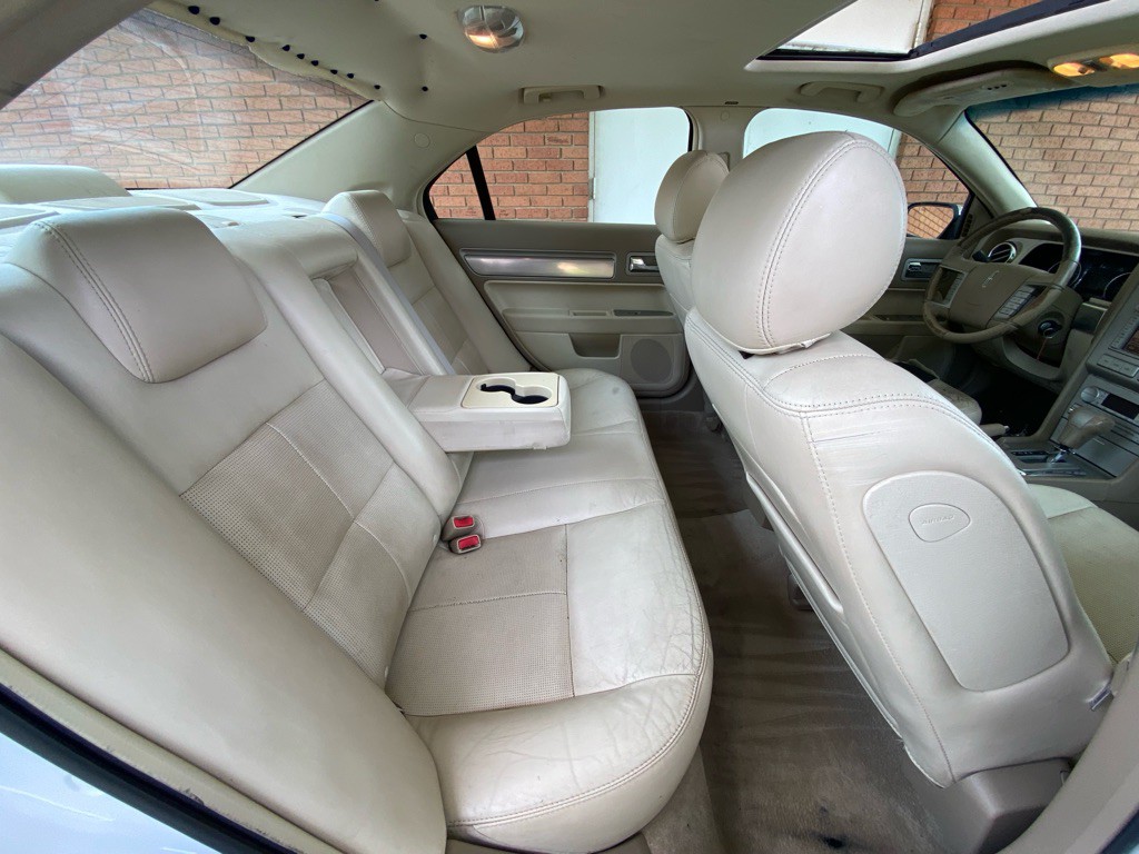 2007 Lincoln MKZ Image 12