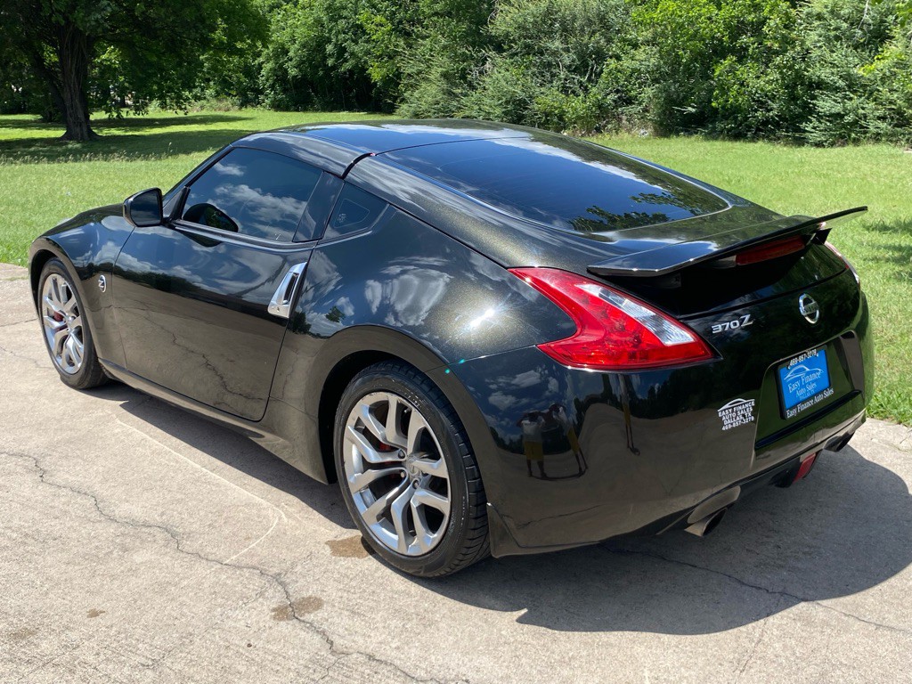 2013 Nissan 370Z Image 4