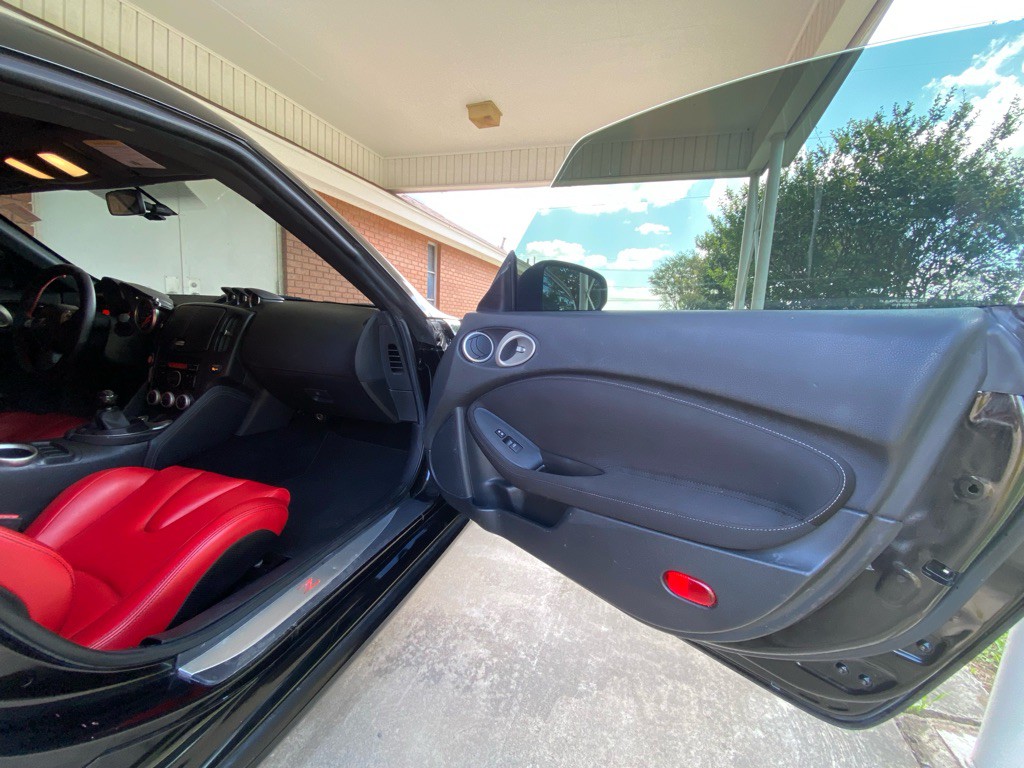 2013 Nissan 370Z Image 12