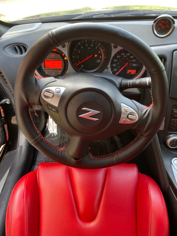 2013 Nissan 370Z Image 18